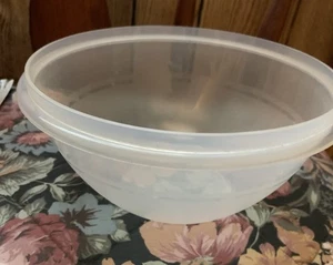 Tupperware Vintage Mezcla Almacenamiento Wonderlier Bowl #4865C-2 transparente sin tapa - Imagen 1 de 4