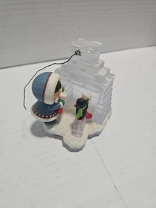 2018 Hallmark Keepsake Ornament Frosty Friends 39th in Series Ice Mantle - Picture 1 of 4