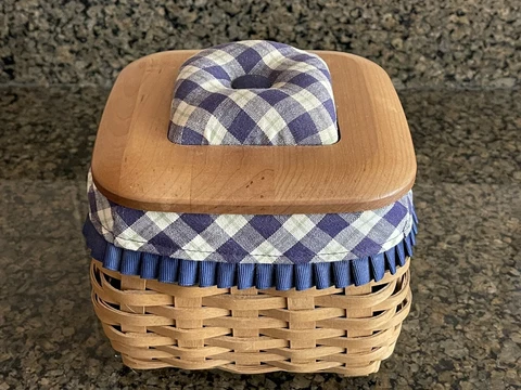 Longaberger 2004 Blue Ribbon Collection Mending Basket Combo Cover