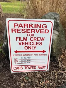 Batlimore City Polizei Mord Leben auf der Straße Film Crew Parkplatz Schild 1990er - Bild 1 von 5