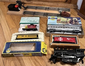Trains Toys Lot Athearn Southern Pacific SL Coach Burlington 1813 Collect Lot - Picture 1 of 19