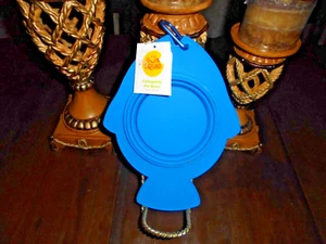 TRAVEL COLLAPSIBLE PET BOWL IN THE SHAPE OF A FISH - Picture 1 of 2