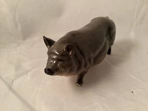 Royal Doulton vietnamesisches Topf bauchiges Schwein Figur OHNE SOCKEL - Bild 1 von 3