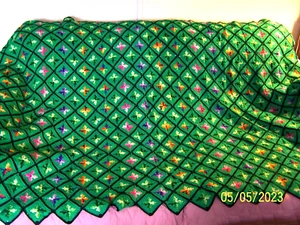 Crochet BLANKET Handmade  Wool? Afghan Green w/color Flowers Out Lined in Black - Picture 1 of 9