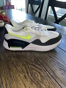 Nike Air Max SYSTM Blanco Volt Tenis Zapatos Atléticos DM9537-100 Hombres Talla 9 NUEVO - Imagen 1 de 6