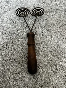 Vintage patina Wood Handle Metal Spiral Masher/Wisk (Very Rare) Patina On Handle - Picture 1 of 4
