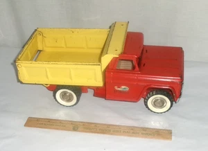 Camión de volteo hidráulico Structo 1966 vintage rojo amarillo 14 pulgadas acero prensado bonito - Imagen 1 de 10