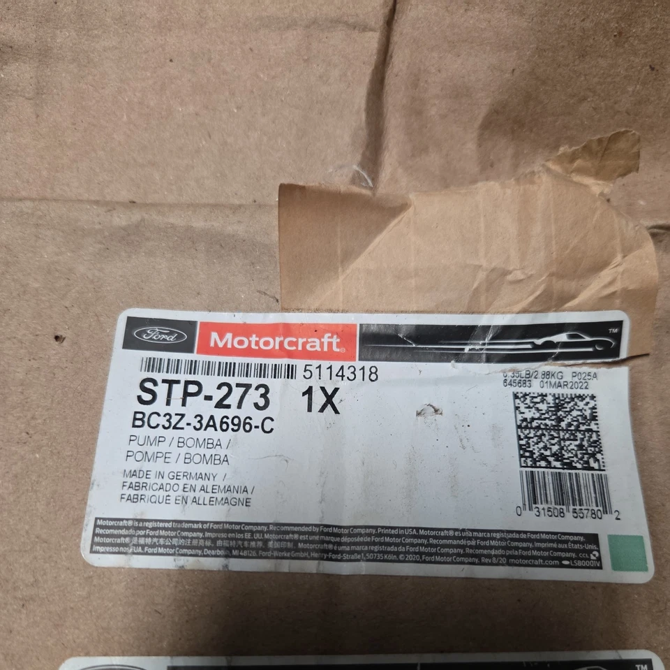 NEW Motorcraft Power Steering Pump STP-273 Ford F-250 F-350 6.7L 2011-2016 - Image 1 of 4