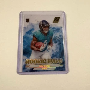 Tank Bigsby 2023 Zenith Rookie Wave Case Hit SSP Acetate #21 Rookie Jaguars - Picture 1 of 2