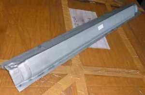 SILL ROCKER PANEL RH FOR TOYOTA HILUX SR5 UTE 4X2 4X4 LN50 LN55 LN56 LN65 PICKUP - Picture 1 of 1