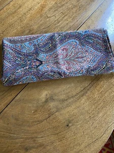 Remnant of Paisley Cotton Mix Woven Fabric 134 x 141 cms - Picture 1 of 12