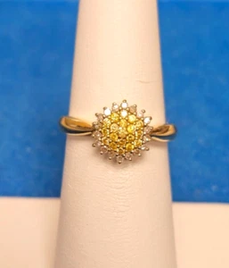 10K Yellow Gold Yellow & White Diamonds Cluster Ring - Sz 6 - 2.4g - Apx .33cttw - Picture 1 of 9