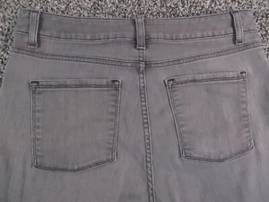 LL Bean Jeans Womens 10 Grey Denim Classic Fit Straight Leg High Rise 30x26 - Picture 1 of 14
