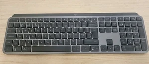 LOGITECH MX KEYS WIRELESS MULTI DEVICE KEYBOARD & RECEIVER (MAC KEYS - PLS READ) - Picture 1 of 2
