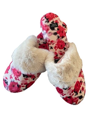 Victoria Secret Size L Hot Pink Floral Roses Lounge Slippers - Image 1 of 4