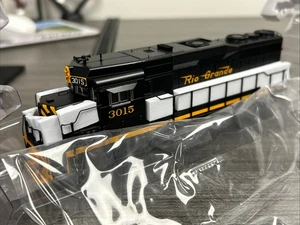 Broadway Limited HO #9570 EMD GP30 Locomotive D&RGW #3015 DCC Rdy NIB - CC - Foto 1 di 4