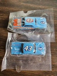 NASCAR Hot Wheels Richard PETTY RACE CAR #43 WHEATIES '67 PONTIAC GTO Plus one - Picture 1 of 3