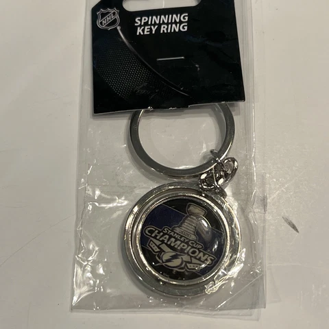 TAMPA BAY LIGHTNING - 2020 STANLEY CUP CHAMPIONS - KEYCHAIN - NHL-2720-SK-20 Cover