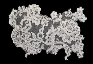 Blanco 10"x5.5" Cuentas Cordón Venecia Francés Encaje Motivos Artesanía vendido por pieza - Imagen 1 de 1