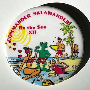 COMMANDER SALAMANDER vintage 1980s pin Georgetown Washington DC button badge - Picture 1 of 3