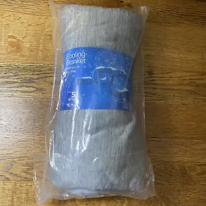 Arc-Chill Cooling Throw Blanket Q-Max 0.5 Cool Fiber Grey 51"x67" New - Picture 1 of 6