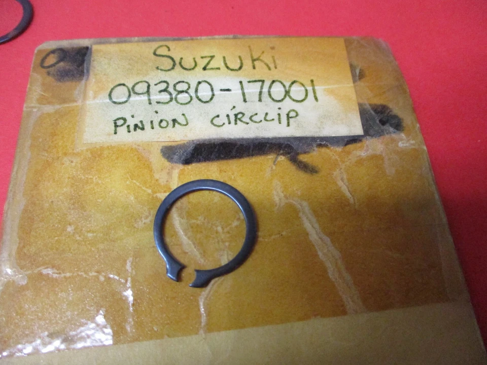 NUEVO DE LOTE ORIGINAL SUZUKI DR500 GT380 PE400 TM400 TS250 CIRCLIP 09380-17001 Foto 1 de 1