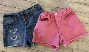 LITTLE GIRLS SET OF TWO DENIM JEAN SHORTS SIZE 7/8 - Picture 1 of 3