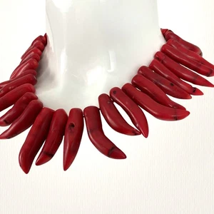 Vintage Chilli Pepper Shaped Natural Coral Collar Necklace Pendant Beads - Picture 1 of 10