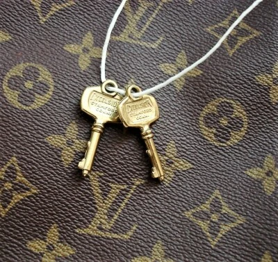 LOUIS VUITTON KEY LOCK Louis Vuitton Vintage Two Keys Only For Luggage Garment Bag Suitcase Travel Bag