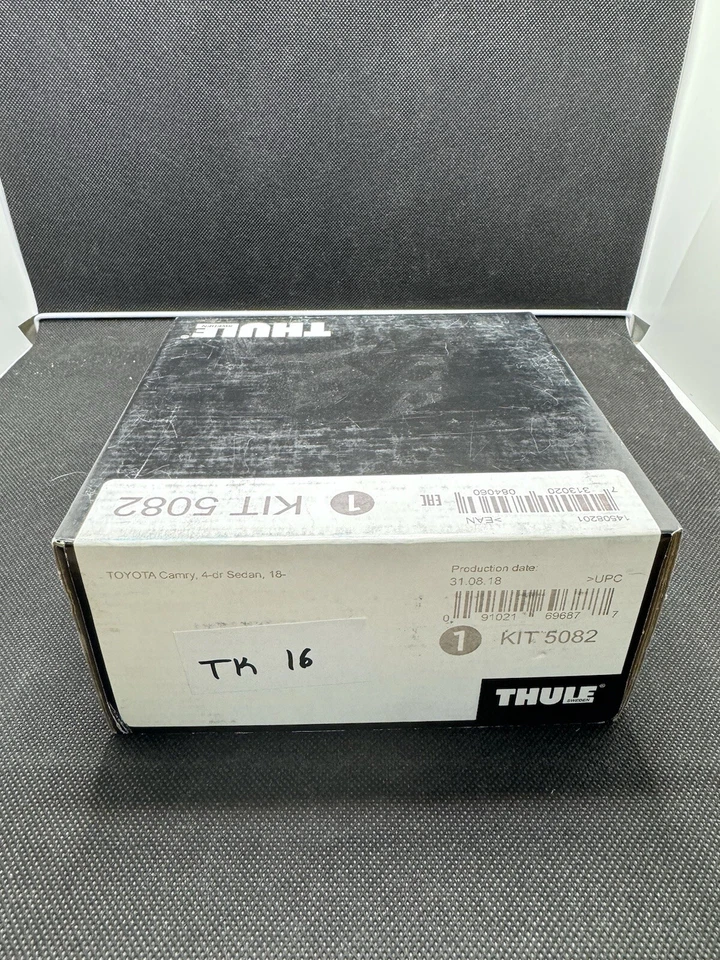 Thule 1082 Roof Rack Fit Kit Black for 2018-2019 Toyota Camry LE/SE/XLE/XSE TK16 - Image 1 of 3