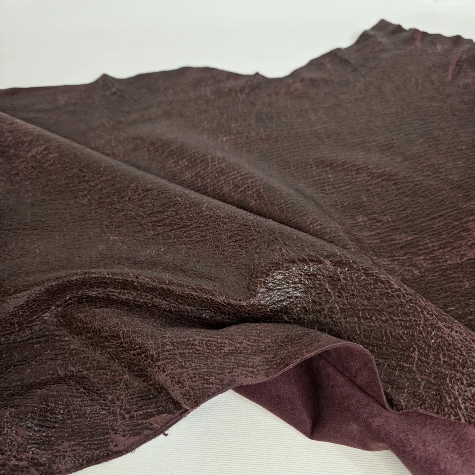 Cuero de gamuza de cordero italiano genuino envejecido piel agrietada borgoña 4,4 pies cuadrados Foto 1 de 4