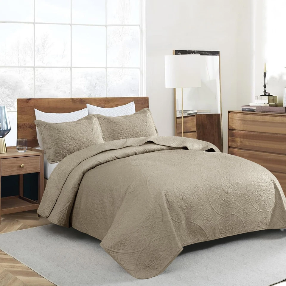 Colcha acolchada ultrasónica de 3 piezas tamaño queen king en relieve colcha cama Foto 1 de 1