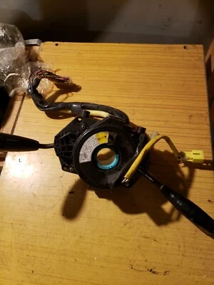 SuzukiVitara Sideckik,geo 跟踪器 X90 车头灯雨刷信号柱组合开关 — 第 1/4 张图片