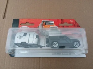 Majorette Land Rover Defender & Airstream Caravan - Picture 1 of 3