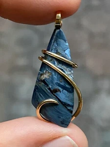 Ciondolo Pietersite Naturale Lucidato 16,96ct in Oro Giallo Forgiato 14K Totale Con Etichetta - Foto 1 di 12