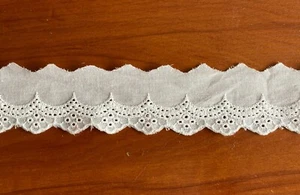 Off White Cotton Embroidery Lace Fabric DIY Material Width 4 cm 1 Yard - Picture 1 of 3