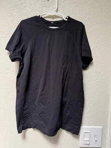 Athleta Girl T-Shirt Size L 12 Black Short Sleeve Crew Neck Breathable Logo - Picture 1 of 6