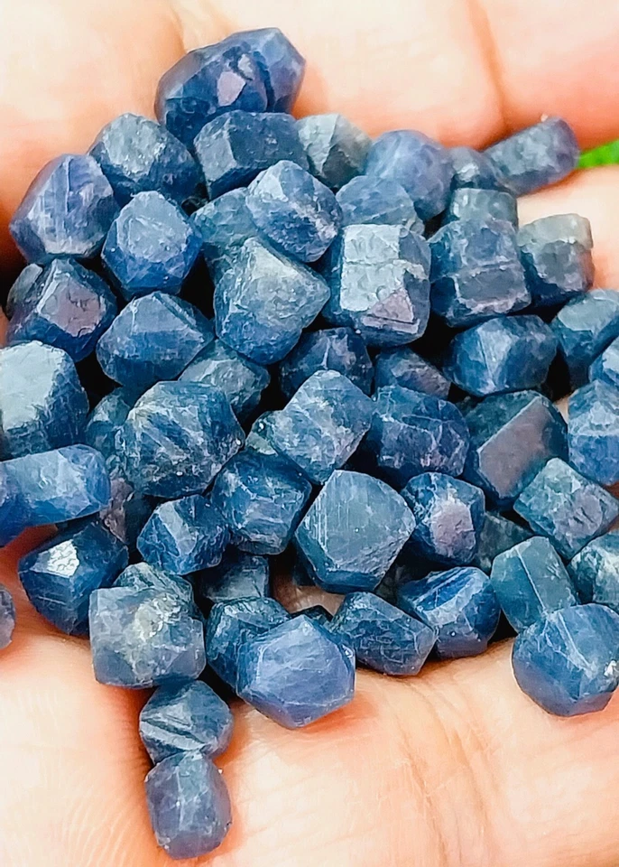 Natural Ceylon Blue Sapphire Rough Loose 100% Untreated Sapphire Rock 500 Ct-Lot - Image 1 of 4