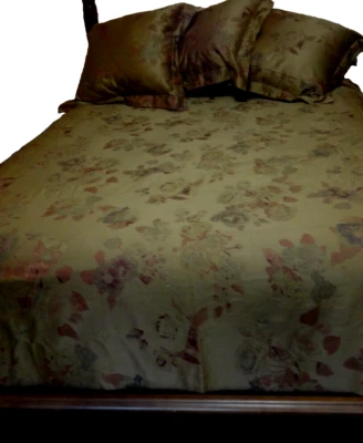 Between the Sheets king size Duvet with 3 euro shams w/ pillows copper red green - Image 1 of 4