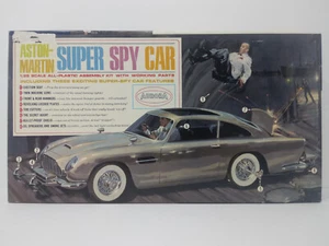 Vintage Aurora Aston Martin Super Spy Car - James Bond Model Kit 585-249, Rare - Picture 1 of 8