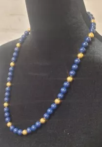 Collar de Cuentas Vintage Firmado Napier Azul Marino y Amarillo Tono Oro - Imagen 1 de 4