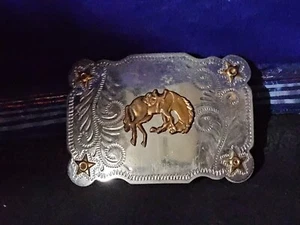 VINTAGE 1970s “BUCKING HORSE”WESTERN STYLE NICKEL SILVER BELT BUCKLE - Picture 1 of 8