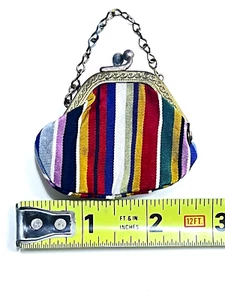 Vintage 1950s Colorful Kiss Lock Change Purse w/Pink Lining & 3 1/2" Brass Chain - Picture 1 of 6