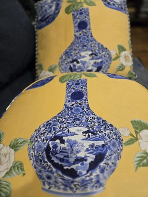 Almohada y cojín de asiento Scalamandre Chinoiserie amarillo y azul nuevo sin etiquetas Foto 1 de 4