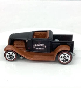 2008 HOT WHEELS HOOLIGAN WITH RED LINES--LOSE--MAINLINE - Bild 1 von 4