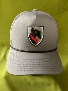 NEU Carnegie Mellon Leichtathletik Snapback Mütze grau/rot + OS Tartans - Bild 1 von 6