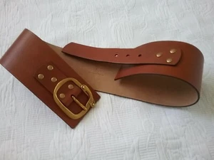 Gucci Ledergürtel mit goldenem Schnallenverschluss - Bild 1 von 9