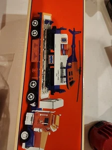 LIONEL TMT-18418 Flatbed Toy Truck And Operating Helicopter Car - Picture 1 of 6