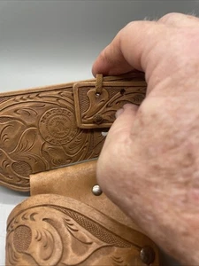Beautiful Hand Tooled Leather Holster and Belt This Is For A Left Handed Kid - Picture 1 of 7