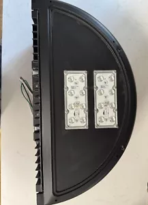 Lithonia Lighting LED Wall Pack, 120v, 40w, 4,667 Lumens, with Photocell - Picture 1 of 6